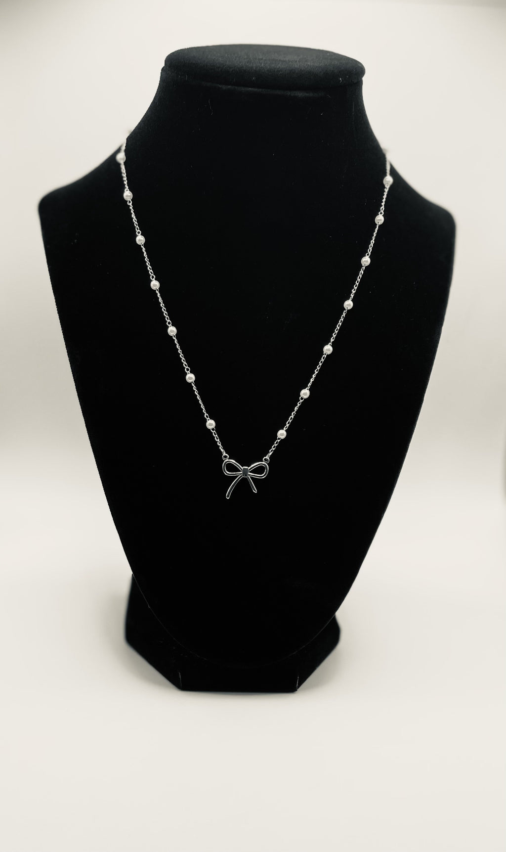 Natalie Coquette Bow Pearl Necklace